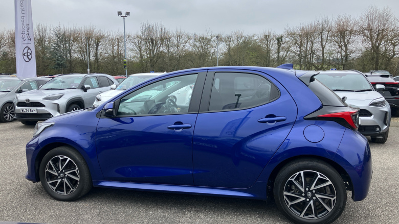 Toyota Yaris 1.5 Hybrid Design 5dr CVT Hybrid Hatchback